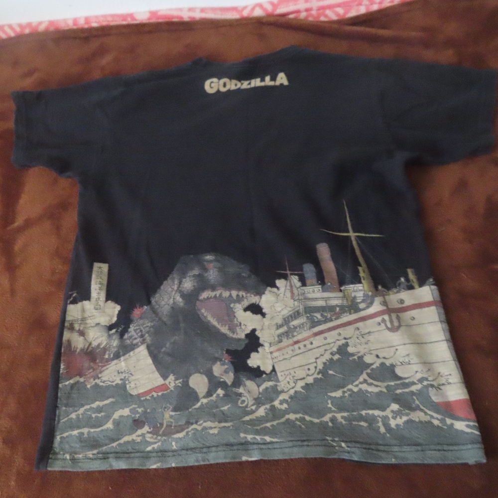 Vintage toho Godzilla tshirt  M